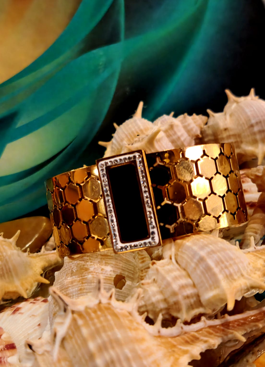 Gold & Black Traditional Bangle