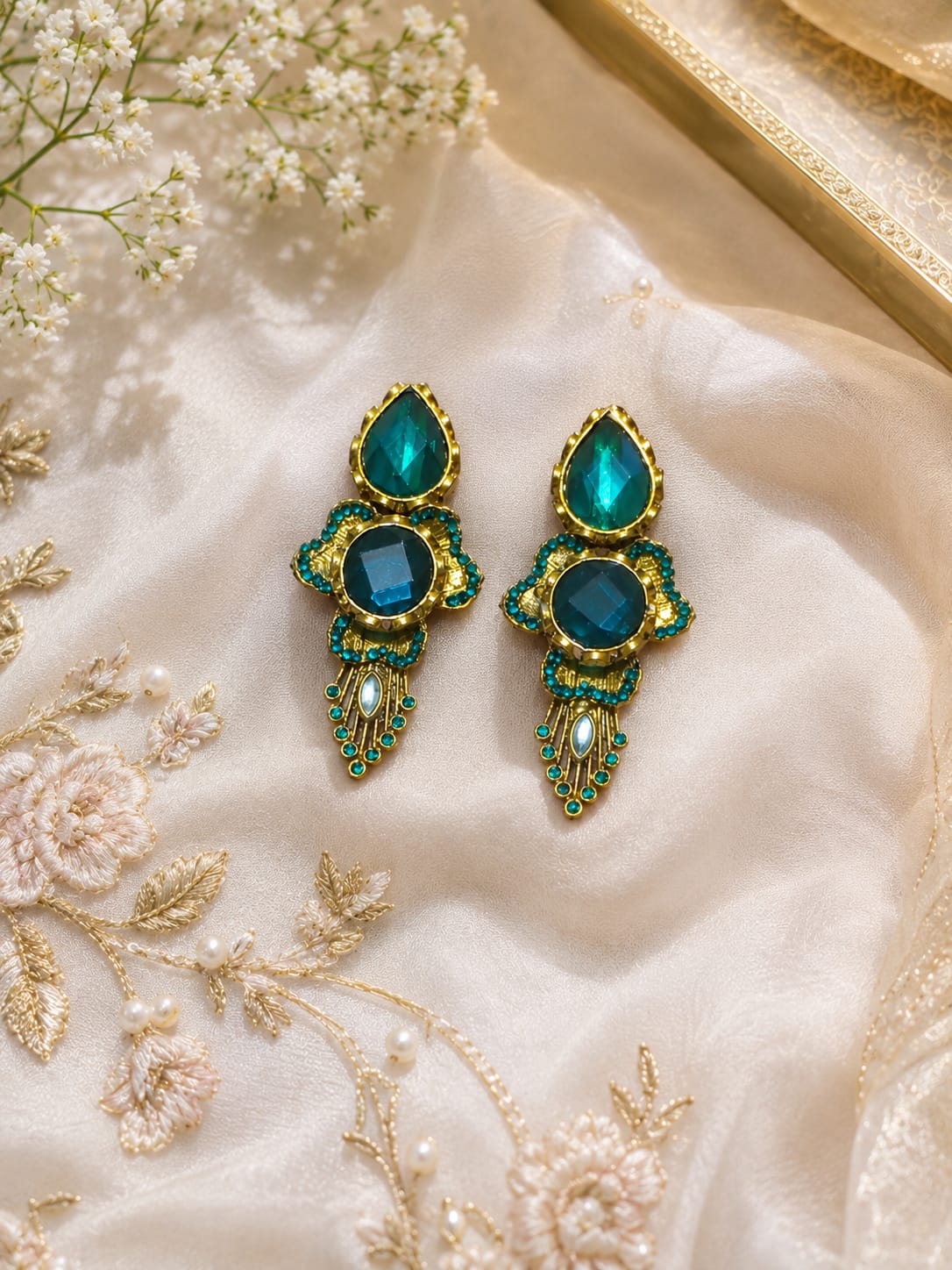 Emerald & Blue Turkish Jewelry Set (Choker, Earrings & Maang Tikka)